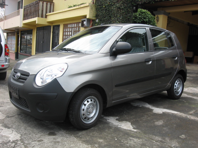 Kia Picanto 002.jpg