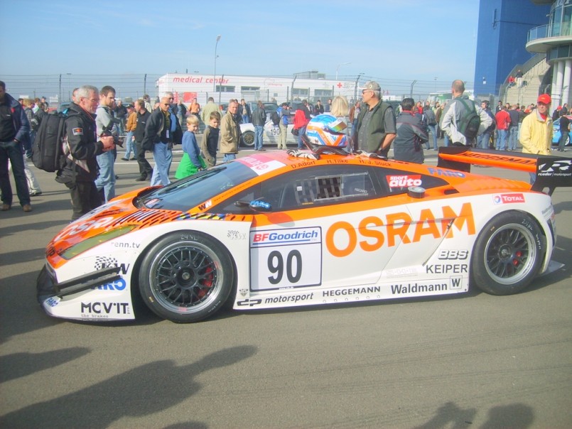 Osram Lambo, con Dirk Adorf y la leyenda Hans J Stuck.