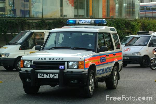 31_39_16---Metropolitan-Police-Range-Rover--London_web.jpg