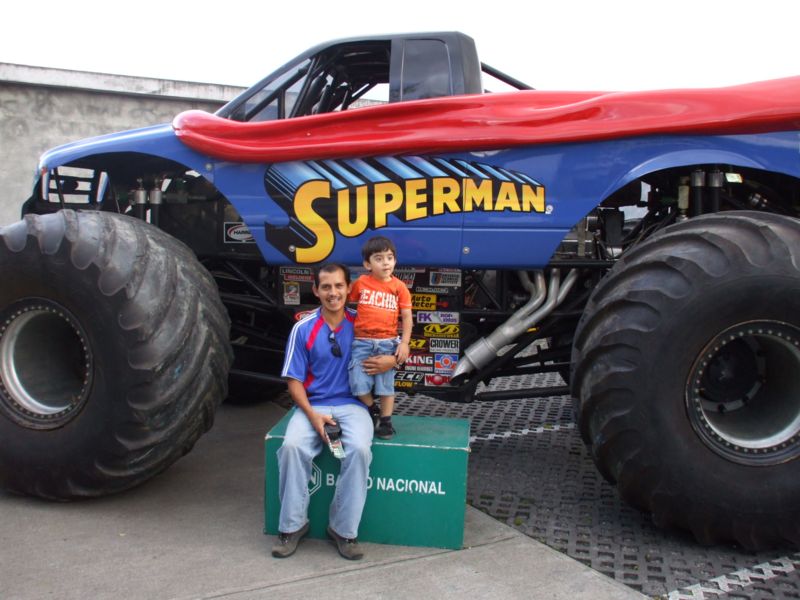 Mi Bebe y yo con el Superman