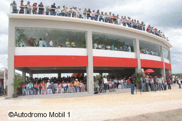 skybox+con+publico_jpg.jpg