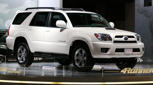 2008-toyota-4runner-with-urban-runner-package.jpg
