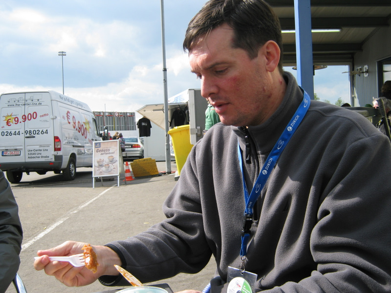 Comiendo Gallo Pinto en Nurburgring?