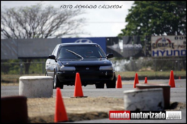 En esta foto se observa ya los antiguos pianos ya removidos