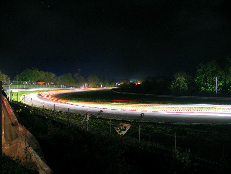 N_rburgring_24_hour_2005_14.jpg