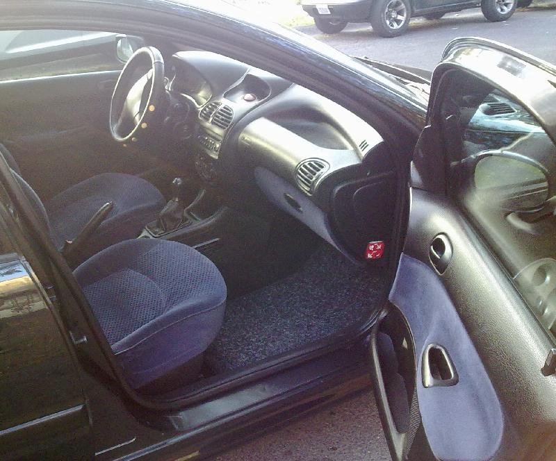 Toma delantera de la tapiceria y su excelente estado