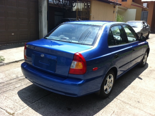4 ACCENT 2002.jpg
