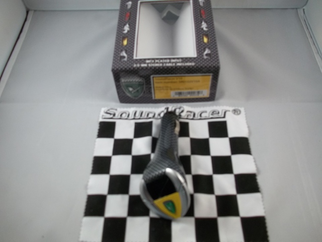 SOUND RACER, ESTO SE CONECTA AL TOMA DE ENCENDER CIGARROS, AUTOMATICAMENTE QUEDA CONECTADO AL EQUIPO DEL CARRO A UNA ESTACION DEL RADIO, LO INCREIBLE DE ESTE APARATO ES QUE TE DA EL SONIO DE UN V12, V10, V8 CUANDO ACELERAS ESCUCHAS EL MOTOR DE UN FERRARI V12 Y SI DESACELERAS EL APARATO LO HACE AUTOMATICAMENTE ES INCREIBLE.<br /><br />PRECIO 45000 CADA UNO<br /><br />AQUI LES DEJO UN LINK YOU TUBE PARA QUE LO VEAN COMO FUNCIONA.<br /><br />http://www.youtube.com/watch?v=WJw_TL7C2Cs ( NUEVO )