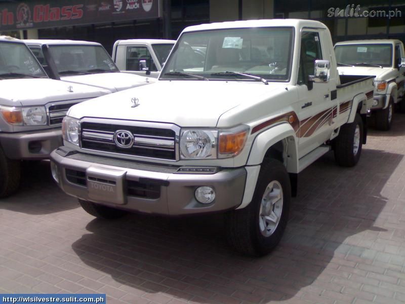 LAND CRUISER PICKUP.jpg