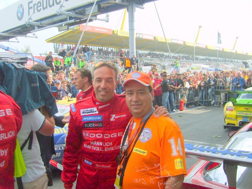 Con otro buen amigo y parrandero, Tom Coronel.