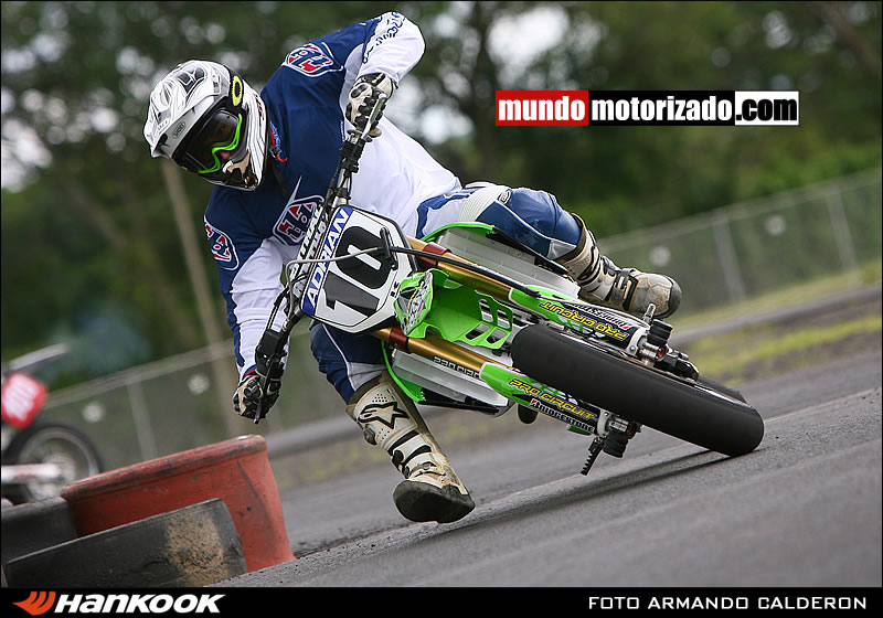 supermoto1.jpg