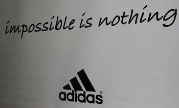 impossible_is_nothing_adidas_foto_slogan366x222.jpg