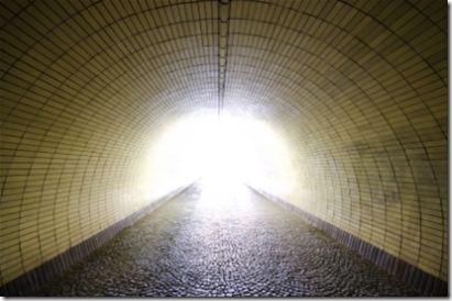 near-death-experience-light-at-the-end-of-a-tunnel.jpg