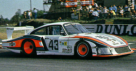 porsche9351978.jpg