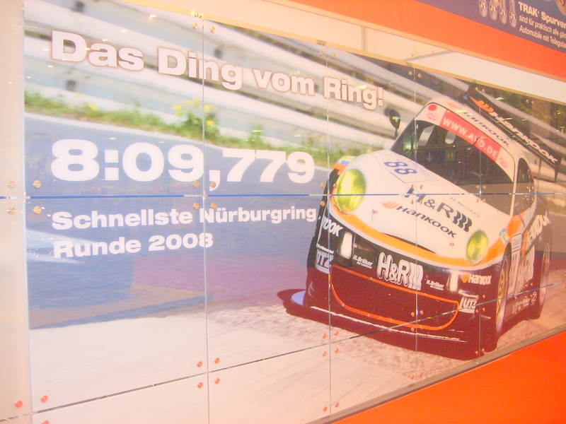 No podia faltar, que lindo en honor al Bi Turbo de Alzen, record vuelta mas rapida del 2008. segun Porsche Motorsport el Porsche 911 mas rapido del planeta.