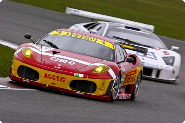 ferrai que participarian en la FIA GT.