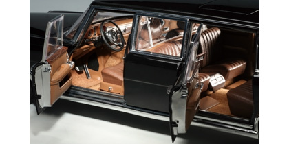 MERCEDES- BENZ 600 LWB PULLMAN (BLACK) 3.jpg