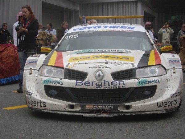 Renault megane V8, tercer lugar absoluto.