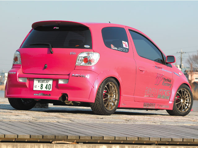 blitz-toyota-yaris-2.jpg