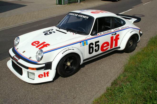 Wollek-Pironi-Beumont 1976 Porsche 934.jpg