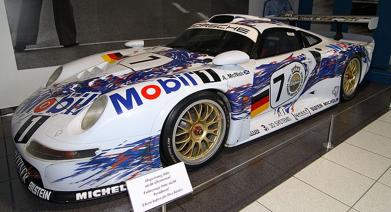 800px-Porsche_911_gt1_96.jpg
