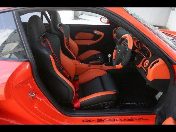 GEMBALLA-GTR-650-Evo-Orange-Porsche-997-Interior-Passenger.jpg