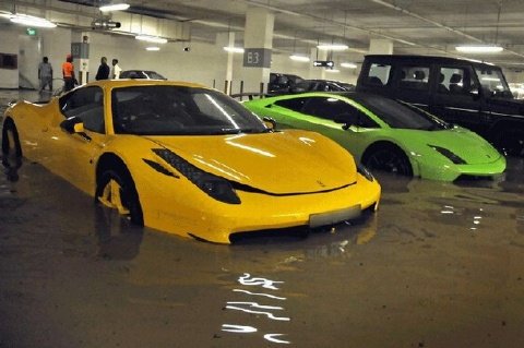 coches-lujo-inundacion-04.jpg