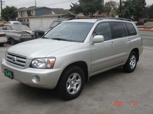 TOYOTA HIGHLANDER.jpg