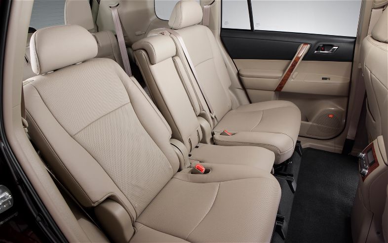 Highlander interior 2.jpg
