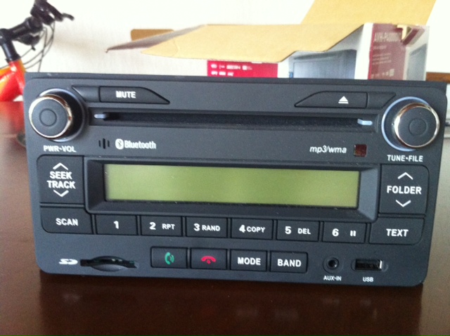 Radio Toyota 1.JPG