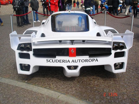 Ferrari_FXX_blanco_02.jpg