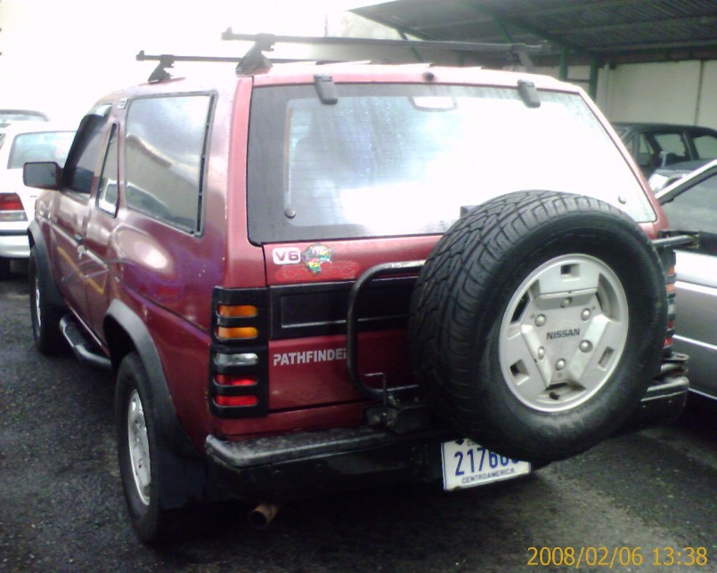 Ver el aro de repuesto, los cinco son iguales.